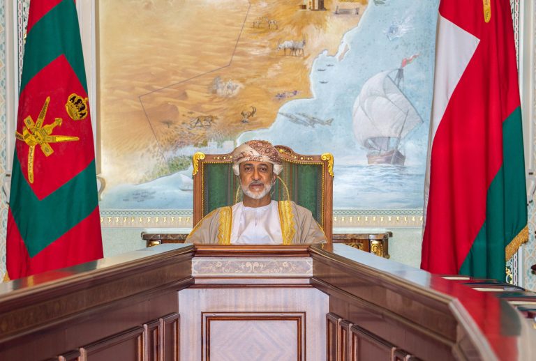 مرسومان سلطانيان بالتصديق على اتفاقيتين مع جمهورية أنجولا