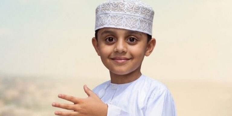 بفضل التكاتف المجتمعي.. بدء مرحلة علاج الطفل أحمد وتلقيه إبرة مرض “دوشين”