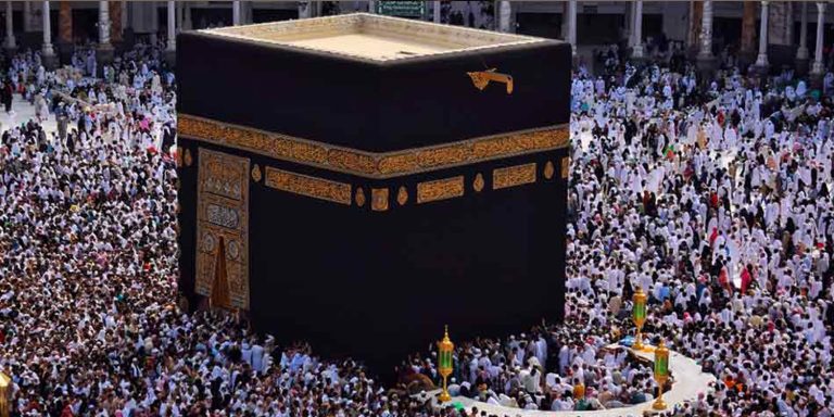 إدانة عُمانية شديدة اللهجة للاستهداف الغادر لمكة المكرمة