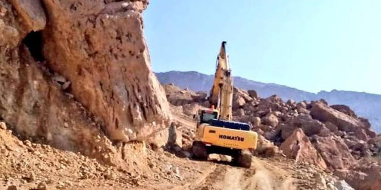 وزارة النقل توضح حول مشروع طريق “جبل مقطع” بدماء والطائيين