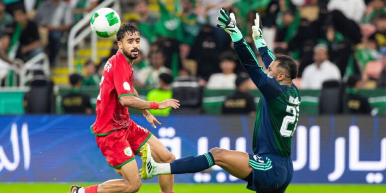 خسارة قاسية للمنتخب العماني أمام السعودية.. شاهد أهداف المباراة!